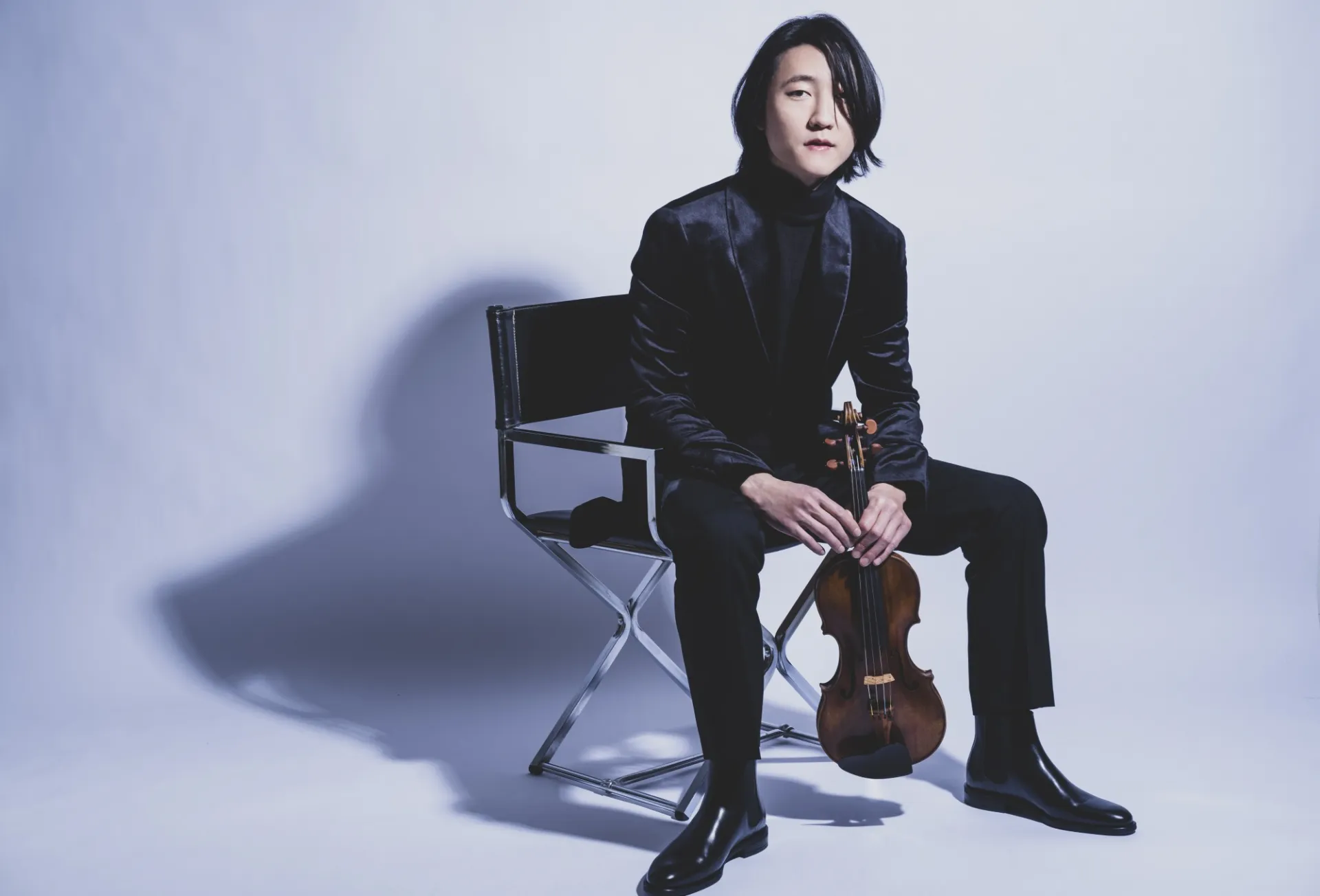 Sean lee with Violin